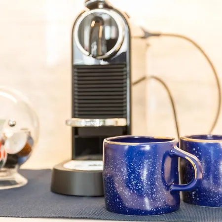 In Between Exclusive Charm By The Center * بورتو