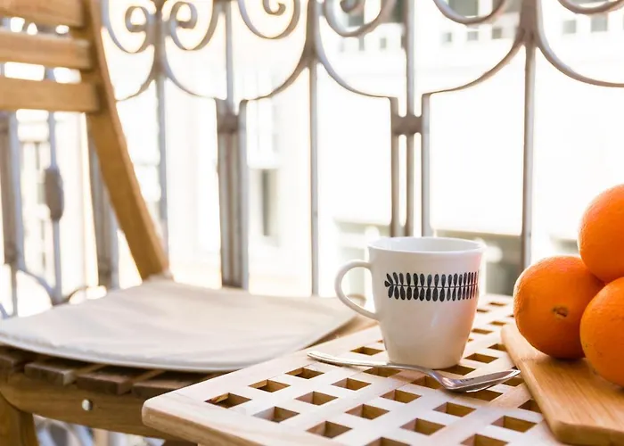 In Between Exclusive Charm By The Center Apartment Porto