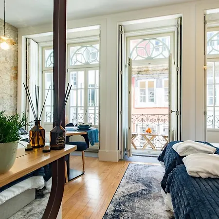 Apartment In Between Exclusive Charm By The Center Porto