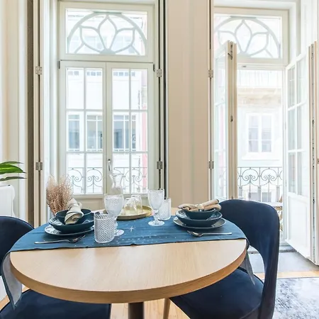 In Between Exclusive Charm By The Center Porto