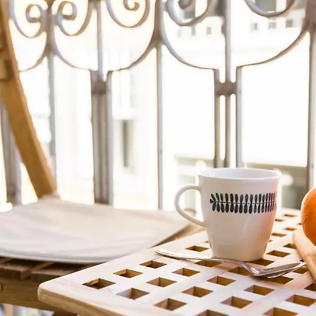 In Between Exclusive Charm By The Center Apartamento Porto
