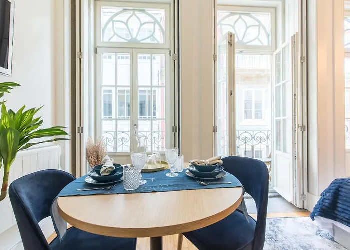 In Between Exclusive Charm By The Center Porto