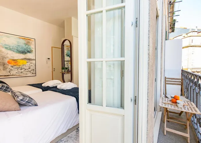 In Between Exclusive Charm By The Center Apartman