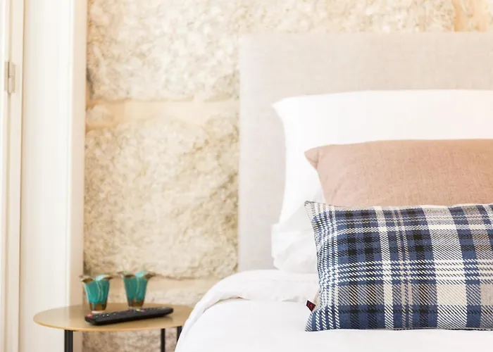 In Between Exclusive Charm By The Center * Πόρτο